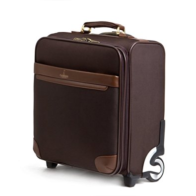 短期の国内旅行用スーツケース